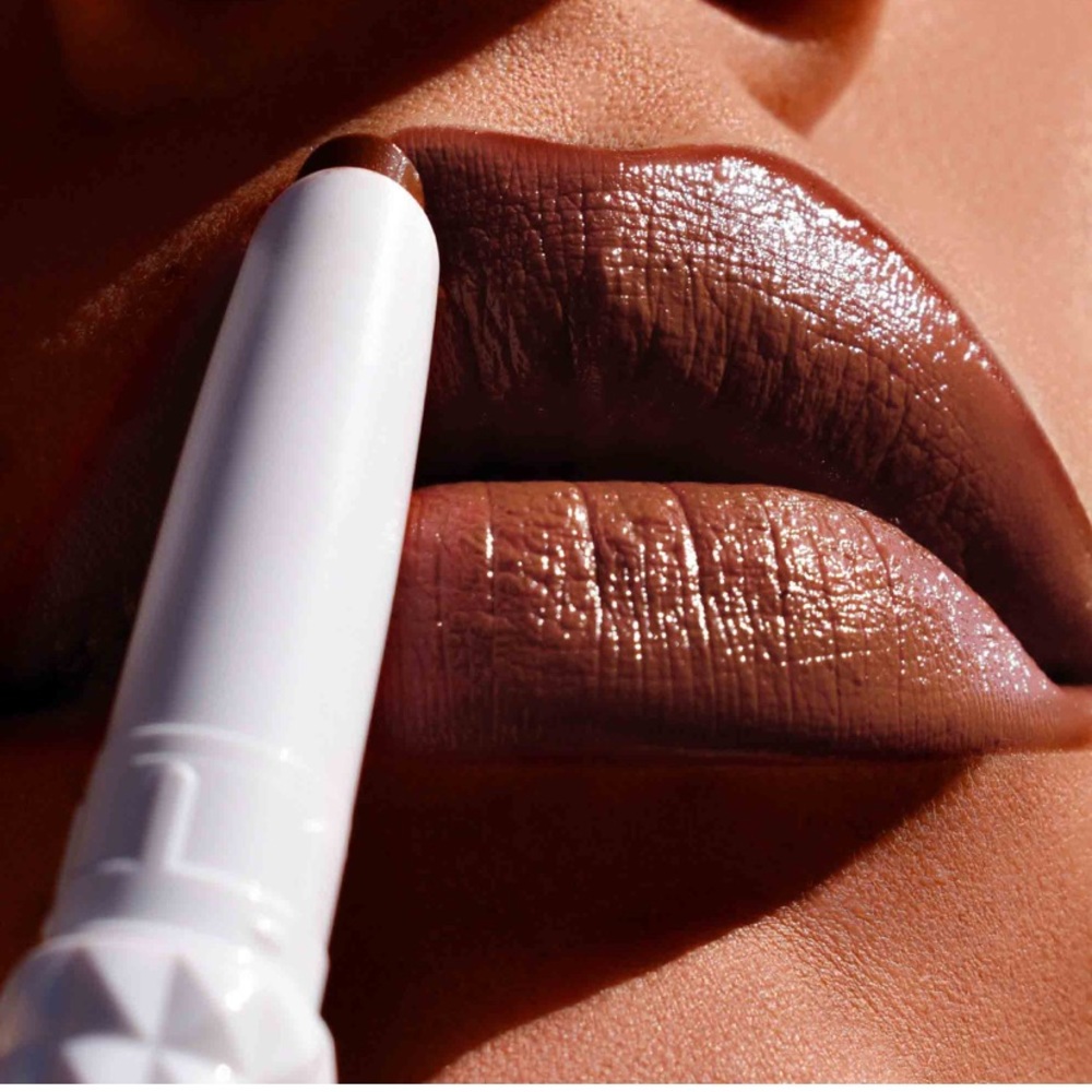 Kat Von D Epic Kiss Lipstick